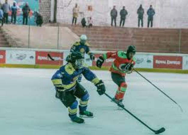 Ladakh gets ready for the Ice Hockey League at Royal Enfield